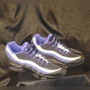 NIKE AIRMAX 95-Persian Violet/Black/White Athletic Shoes